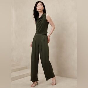 NWT! Banana Republic Steel Green Global Tencel Pleated Pant - Size 20 💎